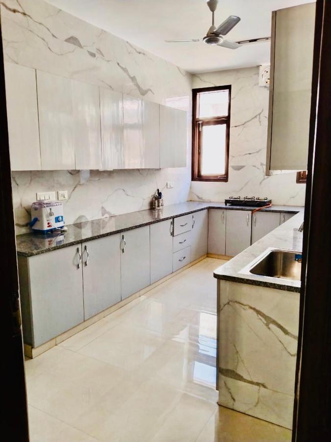 Fortune Home Service Apartment 2Bhk,E28 Saket 2A New Delhi Exterior photo