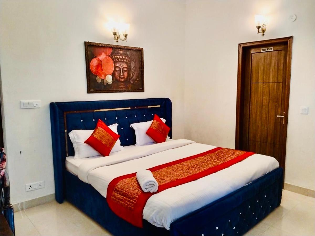 Fortune Home Service Apartment 2Bhk,E28 Saket 2A New Delhi Exterior photo