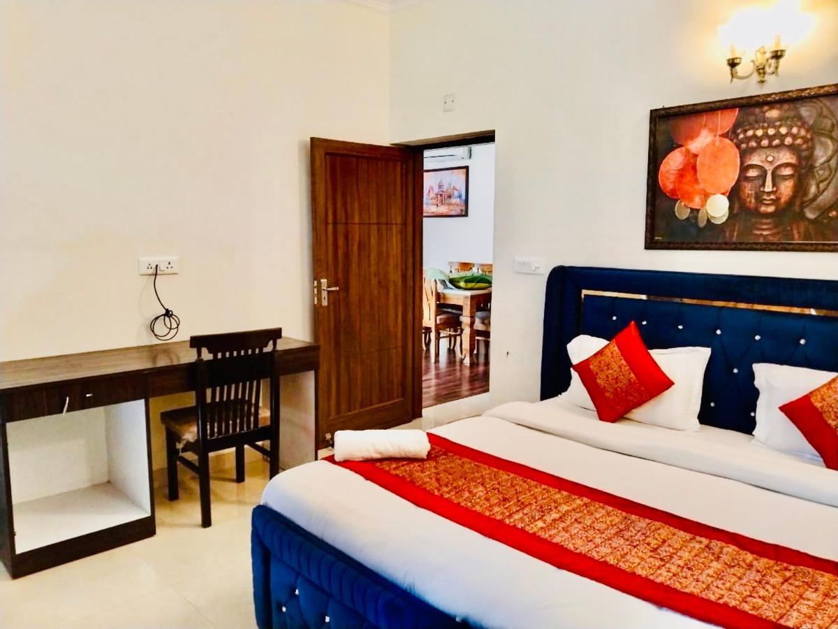 Fortune Home Service Apartment 2Bhk,E28 Saket 2A New Delhi Exterior photo